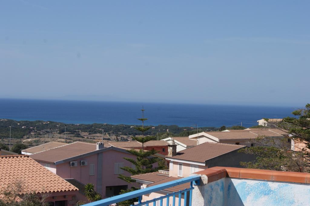 Borgo Marino Badesi Aparthotel Ruang foto